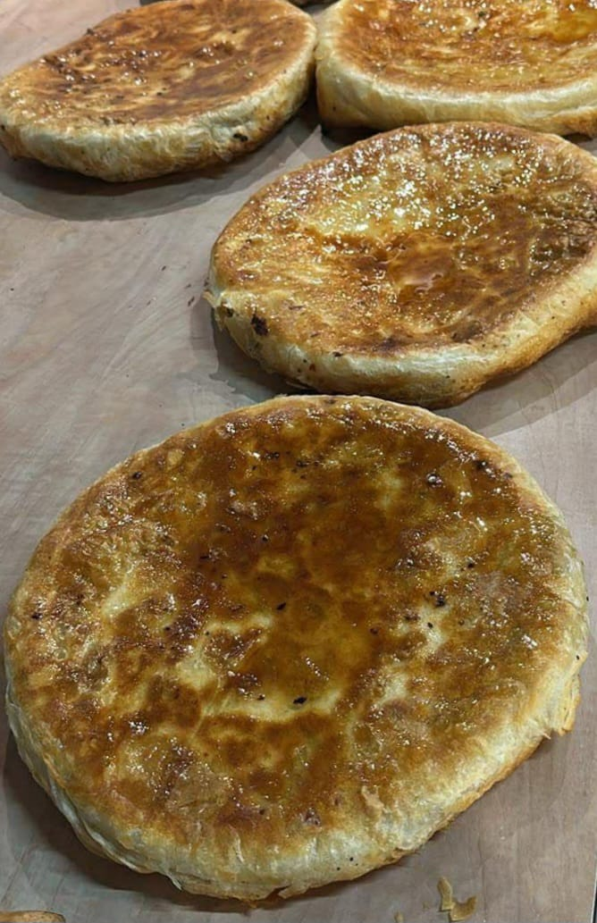 Hele Burek — Hele Burek